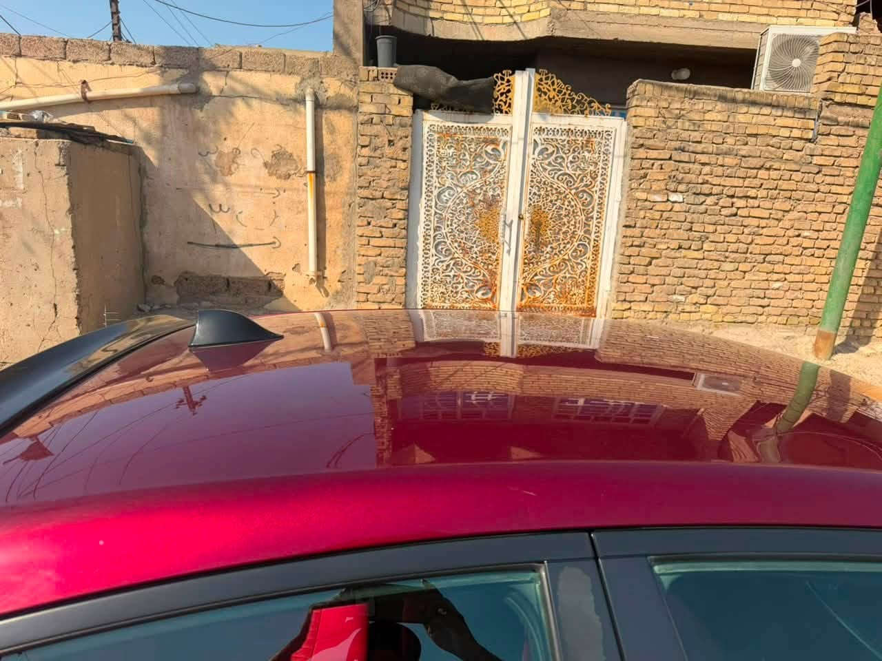 سلام عليكم سياره جارجر موديل 2019 سياره اس اكس تي مواصفات عاديه خليجيه صاير بيه جاملغ صفحت السايق والبنيد محدث مكان سياره بغداد حي اور 
رقم ***********
سعر 200 وبيه مجال
