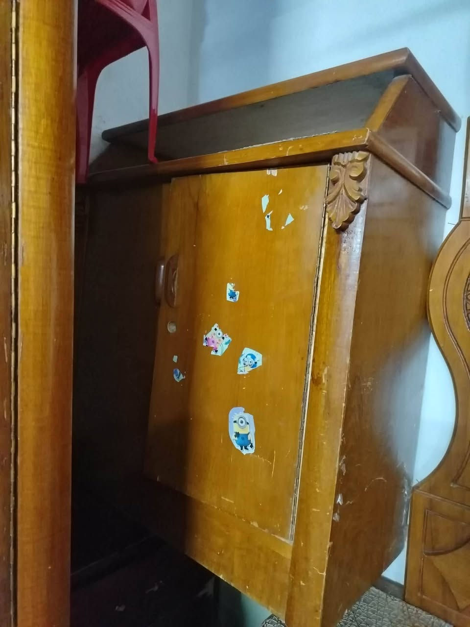 غرفة نوم للبيع السعر مليون او بيهة مجال المكان النجف ***********
