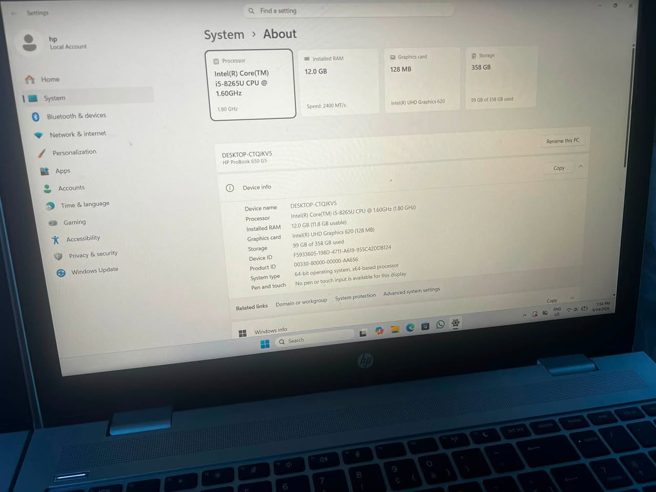 السلام عليكم 
لابتوب ماركة HP بلون مميز جدا...شاشة حجم 15.6 واسعة بدقة FULL HD 1080  ..... عدد 2
رام  حجم  12  كيكا  ... معالج جيل ثامن كور 5    ...بصمة اصبع ...ال لابتوب جديد بمعنى الكلمة  وسلم وشكلة حلو وشحنة  فوق الممتاز  ملائم للدراسة والبرامج الهندسية والاعمال وغيرها مكاانه بغداد الجديدة
السعر 350 الف  
للاستفسار الاتصال ***********
