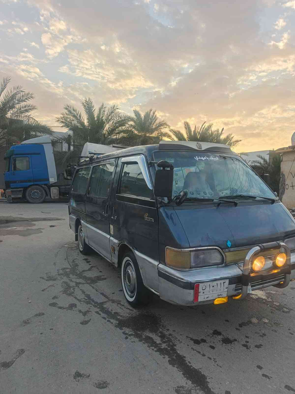 السلام عليكم كيه بسته مراوس بكيه حمل وفرق حسب القناعه رقم بغداد 1994كير وكسن جديد مكينه بيه خيط بخار بدون تنقيص كهربائية كله شغاله نكره سلف ماندل راعيه كفله سرقه وعشائر مكان كربلاء حي العسكري ***********1
