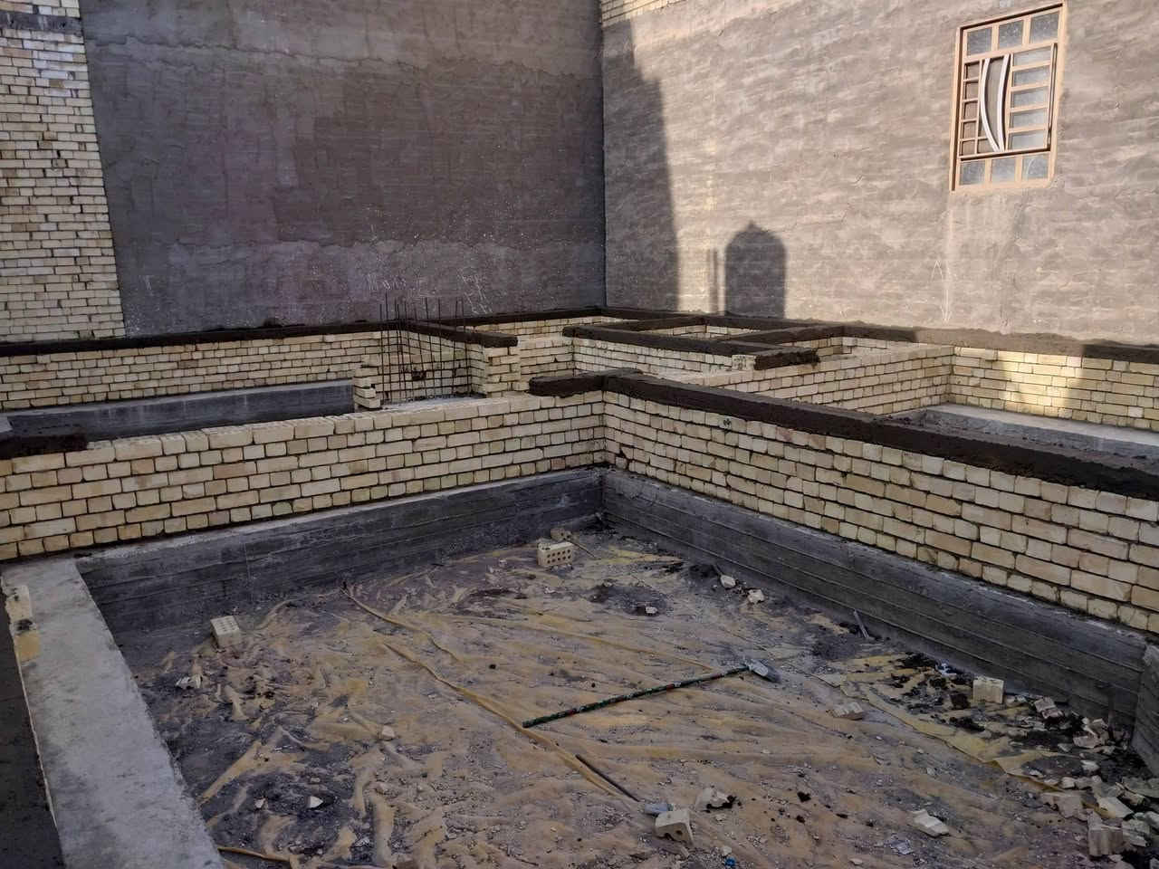خلفة بناء • كادر متكامل • درجة أولى