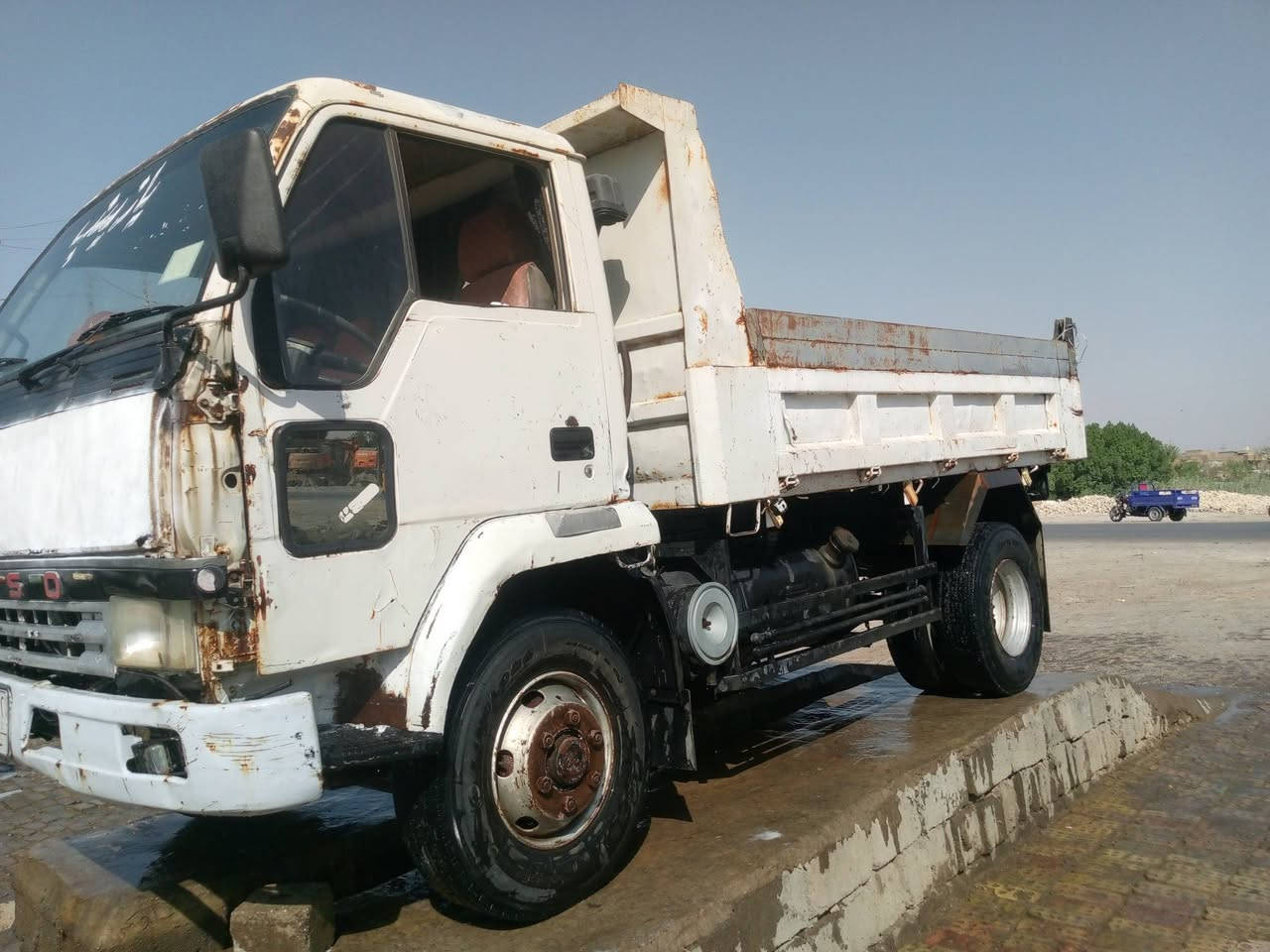 للبيع بغداد ***********
