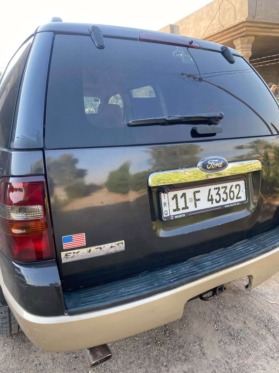 سلام عليكم 

للبيع فقط 

فورد اكسبلور ٢٠٠٧ خليجي 

السيارة بدون حادث فقط شبر بلصندوق بارد ورصعتين 

السيارة نقصها حدادية فقط

تخم تاير جديد 

مكينة جديدة 

تحكم ستيرين جهتين 

حساس خلفي

شاشة اندرويد 

داش كام امامي خلفي 

كشنات جلد 

٥ راكب 

تحكم كشنات كهرباء

تدفئة كشنات 

السعر ٩٠ وبيها مجال 

***********
