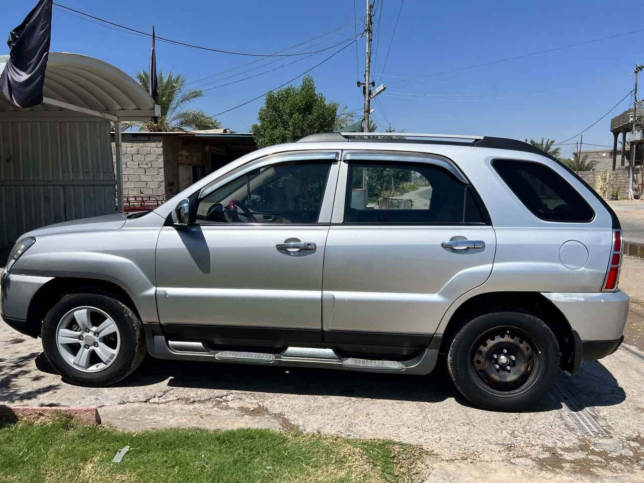 كيا سبورتج موديل ٢٠٠٩ وارد خليجي 
الرقم بغداد 

المحرك ٢٠٠٠

للتواصل ***********
