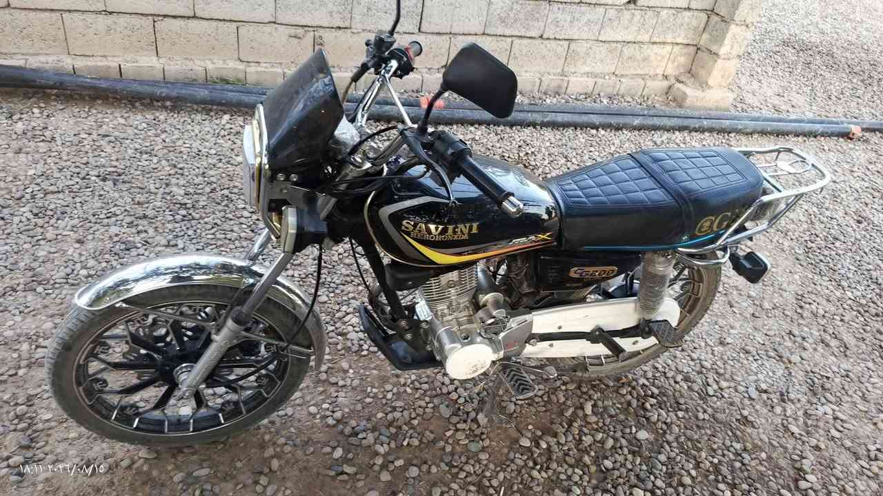 اطور للبيع او مراوس  سافين خمسة كير محرك 200شرط صبانه ما طاخته لا صرف ولا بخار شراي تعال خاص او اتصل ***********
