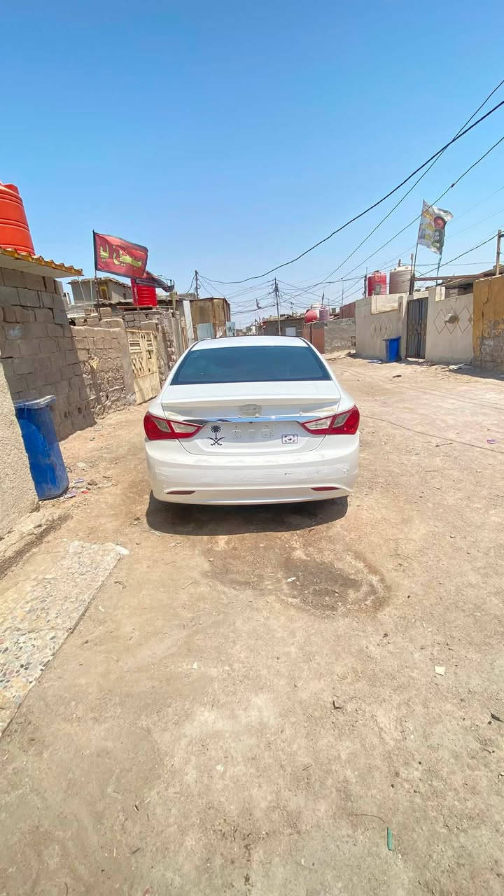 سوناتا ١١ خليجي مكفول محرك دوش 2400 خير من الله سياره محرك كير كفاله سعر ١١٥ واتساب ***********
