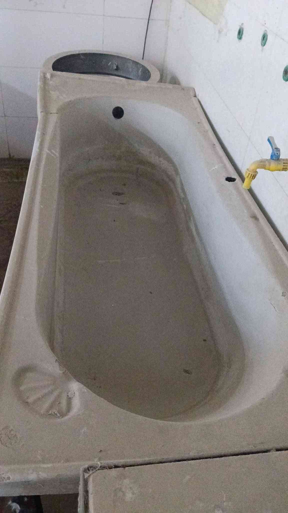 غراض مجمع دجاج متكامل  مامستعمله بس شهرين مذبح حوض ماء شوايه سمج مجمده هلاسه مبرده اكبر حجم مفرغات ميوزه قنفه كامرات صوت وصوره بانيو سنك مناهل علف مناهل ماء جدر عفريت قطاسات شاشا ميز كاشير 
العنوان ناصريعه شارع السفينه قرب المصلخ 
الرقم ***********
