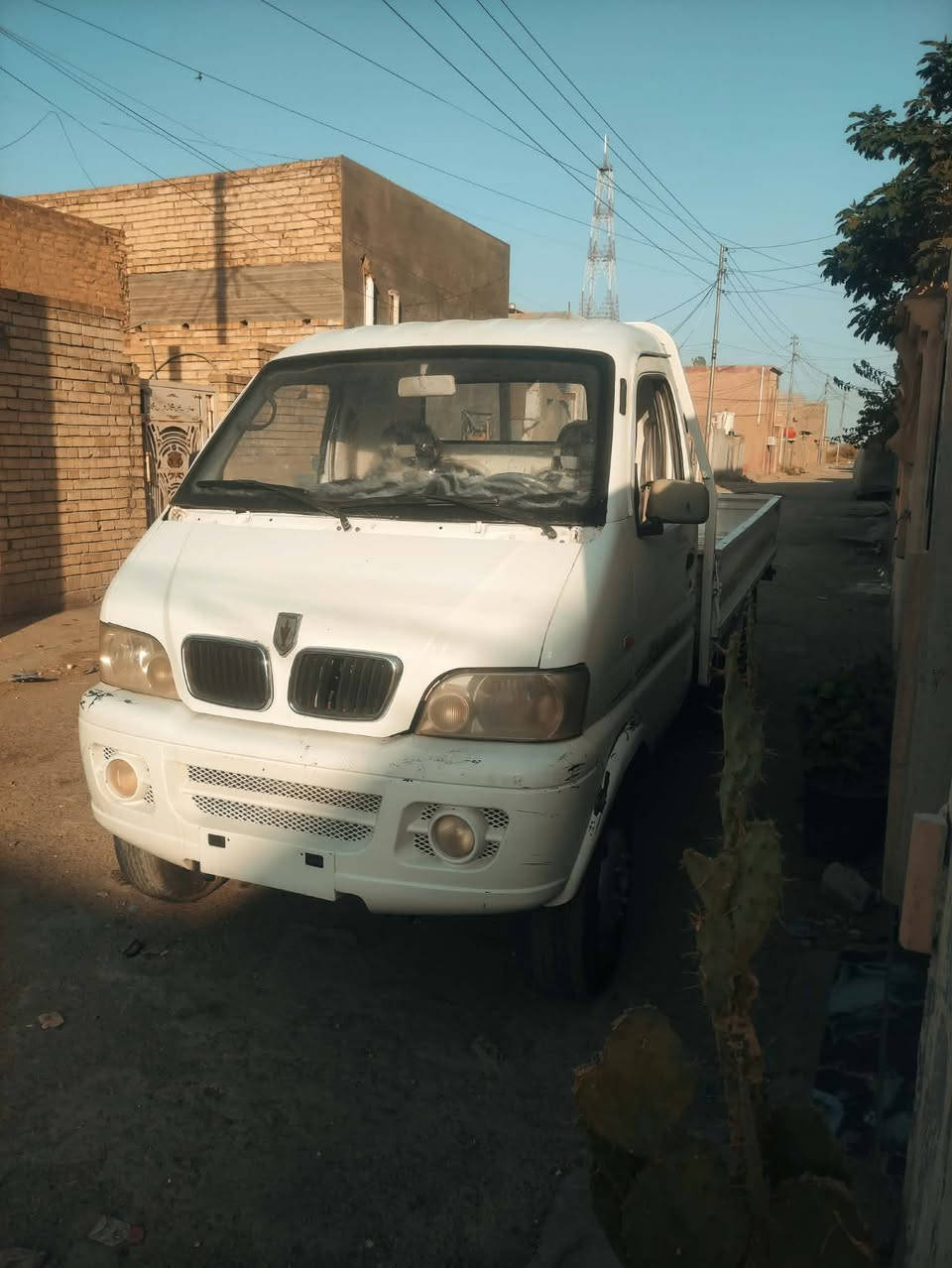 بيع مستعجل 38 $
بيع مستعجل 38سياره فحل حمل 2 طن جنبي زيرو جديده موديل 2011 استلام 2026 رقم بغداد حره للإستفسار الاتصال ***********
***********بعض الاحيان غير متواجد على الفيس المواصفات أدناه 
محرك 2500 مفتوح4 سلندر
الحموله 2 طن
بدي كبير 7 جنكال 2 متر 
الوقود كاز 
اكسن كبير دبل تاير 14
6كير عادي
دبل ورك امامي خلفي
شاصي شيلمان
