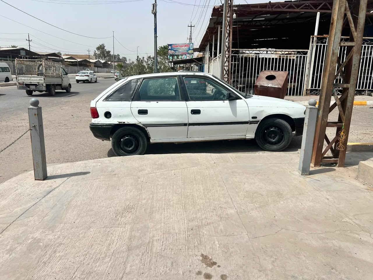 اوبل استرا حبل حبل حبل كامله وجهازه من كلشي الف ماتحط عليه السعر مليون ونص وبيه مجال شويه مكان السياره سامراء 

مراوس هم يرهم 
***********
