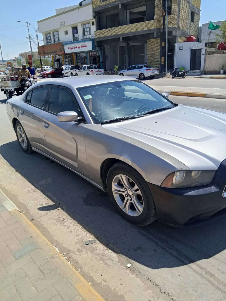 السلام عليكم جارجر 14 خصوصي كامل موصفات عده الفتحه و اريد مراوس ب جارجر صفره و حسب التفاق الهاتف حصرن بس وتساب شغال ***********
