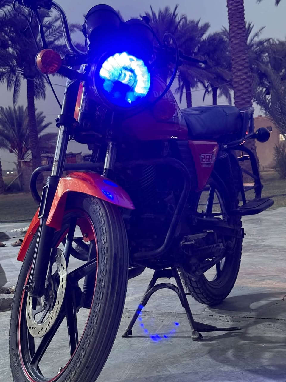 السلام عليكم 
دايوان 2023
أوراق سكنر 
محرك 200cc خمس نجوم 🌟 
الدراجه كفاله عامه 
كهربايئات كامله ما ناقصها شي 
 العنوان بابل محاويل قرب صيطره الآثار 
للاتصال ***********
السعر مليون وميه وبيها مجال
