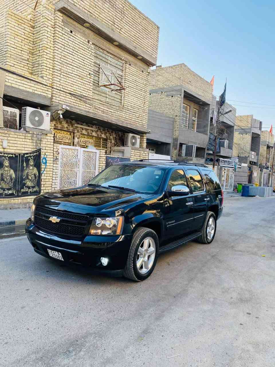 تاهو 2009.  .LTZ  لون اسود رقم سليمانيه بسمي تحويل ثاني يوم
فول مواصفات 
فتحه
داخل عسلي لونين 
دبل اكسل
اشاير ترحيب
مكينه وكير وحداديه كفاله جدد
تبريد ثلج
تخم تاير وويل جديد
كهربائيات كله شغاله
لايت زنون
صدر 100‎%‎
شاشه تلفزيون 
ملاحضه
 السياره بيه قطعتين صبغ فقط   
مكان السياره بغداد ***********
