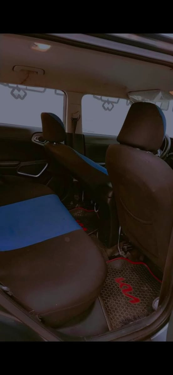 السلام عليكم للبيع كيا صول موديل 20السيارة ماشية 69حادثه ربع البنيد سعرها 130وبيها مجال إتصال ‭***********‬ ابو عمار
