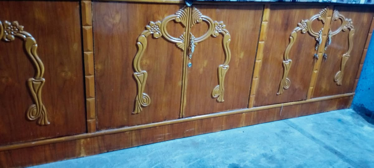 السلام عليكم  لبيع بوفيه 6 بيبان صاج   السعر 275  التواصل على نفس الصفحه أو الاتصال على الرقم ***********
