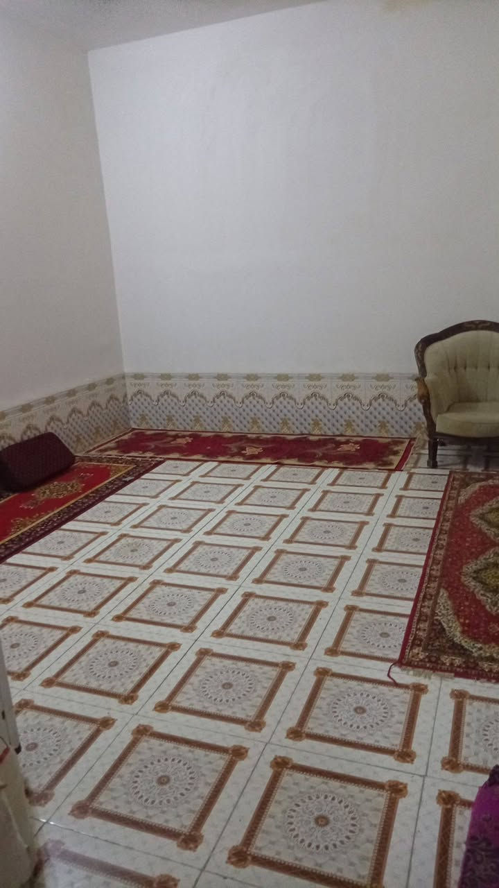 بيتي للبيع مساحه 200م غرفتين وصاله ومطبخ رقمي ***********
