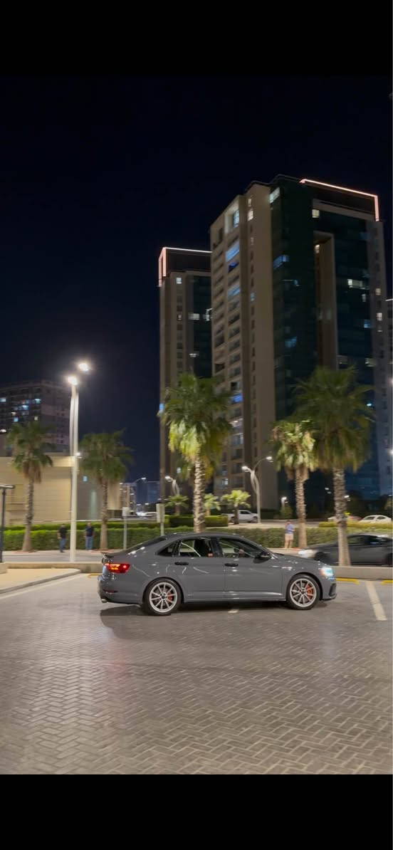 Jetta GLI 2020
نمونە لە جوانی ئەم سەیارەیە کوشین هیتەر سوکان شەفت داون پایپی لەسەرە ٣ئینج و نیو سەوتەکی خۆشی هەیە فەحسو هەزەی نوێیە یەک ساڵی مایە ١ پارچەی بۆیاخە بەبێ ژۆرێ بەبێ هیچ ئێرباگەک پێشی کامل کامل بیلادیە سەیارەکە زۆر زۆر خاوێنە شامسی بیلادی بەوابە بیلادی رادێتە بیلادی لایتەکانی بیلادی رەقەم شانسیم دانەوە لێدەدەی پارچەکانی پێشەوەی لێکرایتەوە بەبێ زەربە دوایە لۆی دانرایتەوە ٤ تایەی نوێی لەسەرە ویلەکی جوانی لەسەرە بەبێ تەزرەیە سەیارەکە ٨٢هەزار کیلۆمەتر رۆیشتیە ساڵانسایەکی جوانی لەسەرە لەفی سپۆرتی لەسەرە رونی تازەی گۆراوە بەس ماشاللەی دەوێ ئەو رەقەمەی لەگەل نییە پاش مەعامەلەی رەقەمەکەی تەبدیل دەکەین ئەگەر موشتەری لەخزمەتت دام موشتەری نی با سەری یەک نەیەشێنین رەقەم تەلەفۆن و واتس ئەپپ
*********** أربيل, العراق
