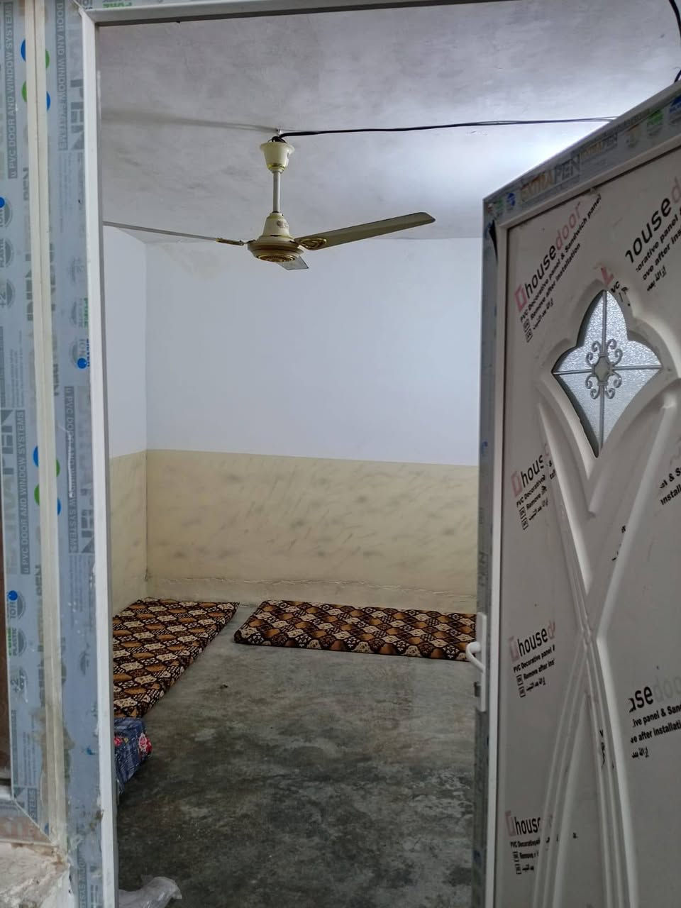 بيت زراعي للبيع  100 خلف سايلو السعر 27بي مجال   بي مستعجل ***********
