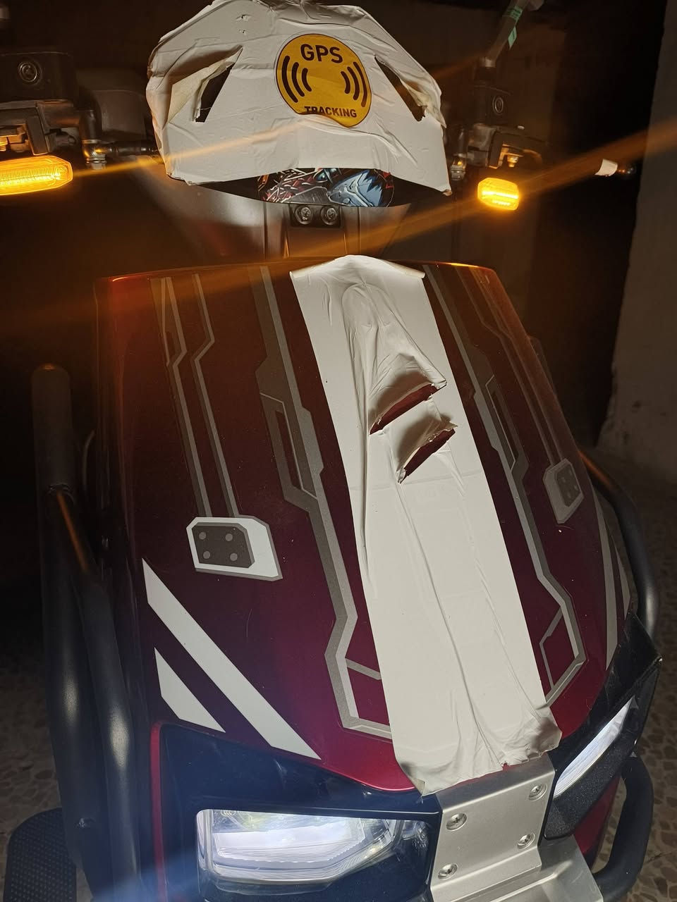 دراجه اصلي عقل 4 نمر بدلت عقل جديد ب 125 صارت 3 نمر
6 بطاريات مسطره 

نضام الرجوع لخلف 🛵

يمشي 60 كيلو او اكثر بل شحنه 

كهربائيات كله شغاله 

هاي باقي تفاصيل ودراجه كلش نضيفه بس عقل بدلت نوعيه مضبوطه 

عنواني موصل ايسر 

ادفع سعرك بل واتساب ***********
