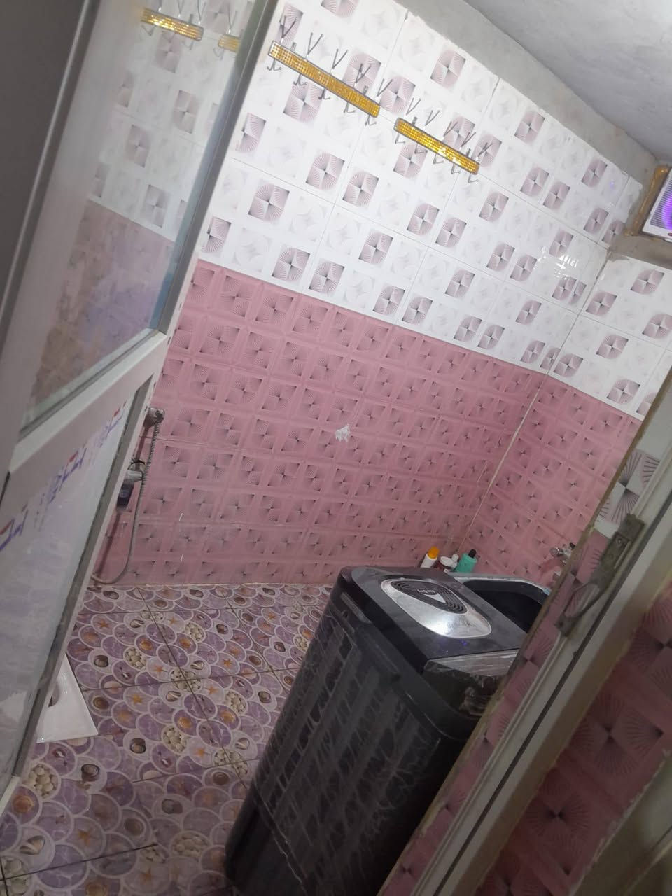 بيت لبيع مساحه ١٣٠ سند 25 الموقع طوريج بلبيج ثانيه
‏‪***********‬‏
