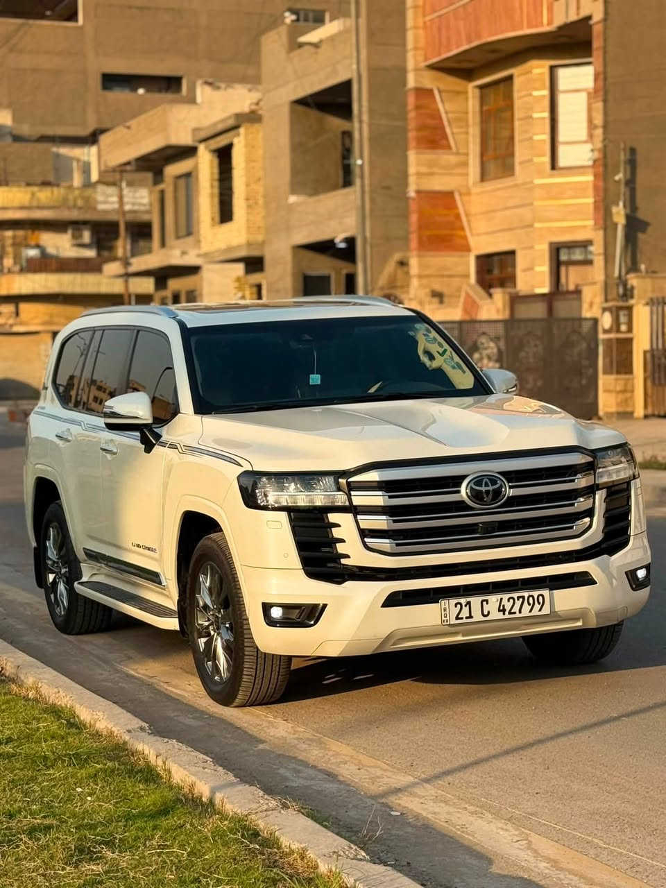 السلام عليكم الاندكروز
GXR 2022 Twin turbo

ماشيه72 km

وكاله SAS

المواصفات:

• محرك 3.5 توربو

• فتحة سقف (سلايد)

• 3 شاشات

• شاشات ترفيه خلفية

• مقاعد جلد

• مقاعد كهربائية

• مقاعد امامية تبريد

• تبريد وتدفئة امامي خلفي

• بصمة الابواب

• صندوق كهربائي

• مصابيح LED وزينون

• 7 راكب

• شحن وايرليس

• حساس امامي خلفي

• حجم العجلات 20 inch

• مكفول كفالة عام كلشي مابيها بل باكيت حتى من جمه الابره 

تفاصيل إضافية:

• مكفولة كفالة عامة من الدعامية إلى الدعامية.

• بدون صبغ، بدون بارد، بدون رصعات، بدون حتى شخط.

• دعاميات هم بدون صبغ، رمل مابي،. بقية كلها بشرط.

• محرك كير بشرط مامفتوح.

• سيارة حيل نظيفة كلشي عل بلاد لوك.

• سنوية وهزه جديده 

• سيارة مابيها دينار مصرف كامل من كل نواحي.

• رقم شمالي.   

كتاب تضليل 

📍مكان لسياره بغداد حي الغدير 

السعر  660 ورقه و بيهه مجال 

رقم صاحب السيارة:

***********
