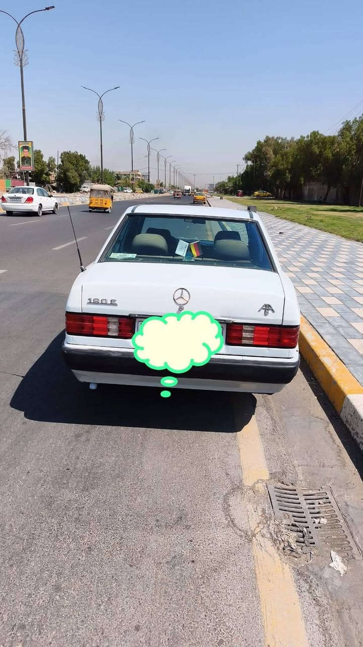 مرسيدس موديل90 طيارين مكينه ونجي تبريد شغال صدر جديد ماكينه جديده صبغ للجماليه وضربه جاملغ الايمن رقم كركوك السعر 55 ورقه***********المكان بغداد مدينه الصدر
