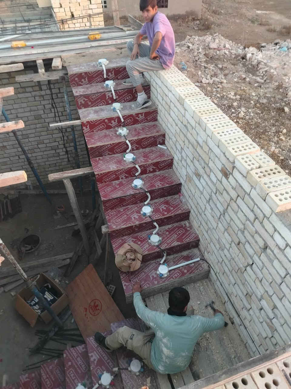 نجار بأسعار مناسبة *********** حاليا متفرغ
