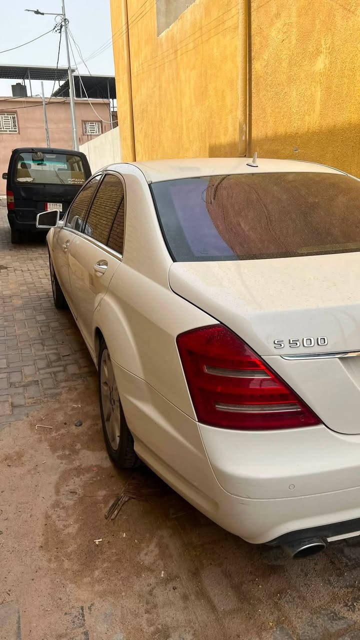 مرسيدس بنز S500
• موديل 2007 - شكل 2009
• وارد ألماني
• V8 5.5L - 5461cc
• ماكينة وكير كفالة
• تبريد وتدفئة مقاعد
• مقاعد جلد أسود كهربائية
• فتحة سقف
• شاشة أصلية + نظام ملاحة Navi
Audio نظام صوتي •
• بلوتوث للمكالمات
• كاميرا خلفية
• دركسون مالتي
• خشب داخلي
• جنوط مرسيدس
• عادم مزدوج
• تظليل
• داخلية نظيفة ومحافظة
• السيارة بالبصرة
• اللوحة أربيل
ملاحظة: المكيف يحتاج كمبريسر، حالياً ما يشتغل.
السيارة بيها صبغ، والتفاصيل واضحة بالصور.
السعر: 17,500 دولار
قابل للتفاوض بالمعقول للجاد فقط.
البصرة
***********
***********

