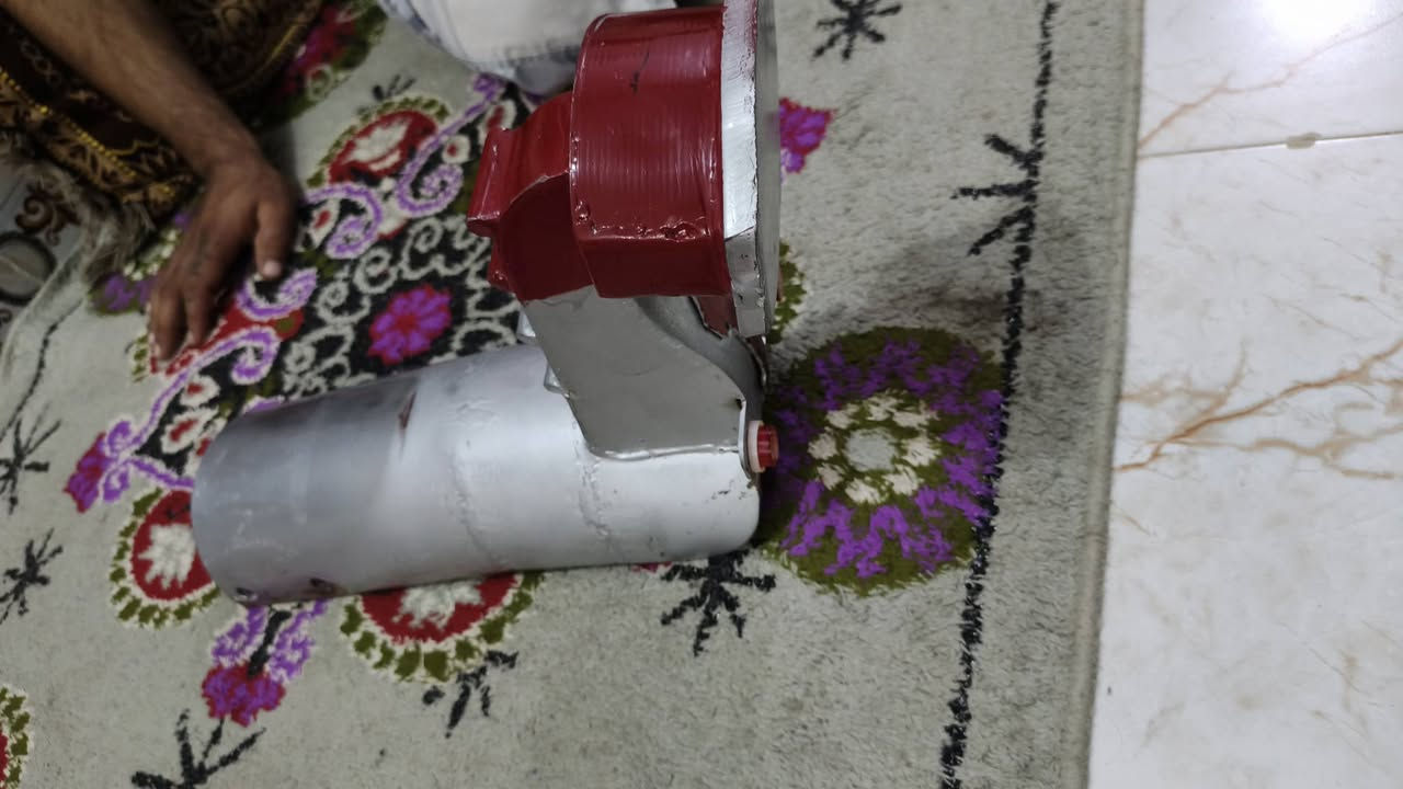 سلام عليكم راسطه باكستنانيه للبيع 
السعر 35 وبيه مجال 
مكاني شاميه
مكلف بنشر 
للتصال ‏‪***********‬‏
