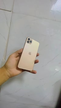 آيفون ١١ برو ماكس • ٢٥٦ • بطارية ١٠٠%