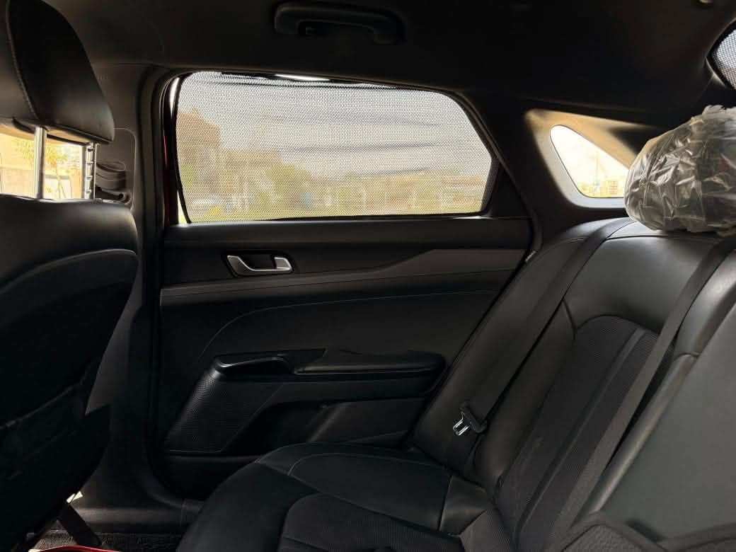 KIA K5 GT LINE 2023 أمريكي
ماشيه 22 الف فقط  

سنوية لل 2030

رقم بصرة حرة 

فول عدا الفتحة:

_اللون احمر غير محدد

_بصمة عدد 1

_ ترحيب عند الاقتراب

_مثبت سرعة

_نظام ABS

_مانع انزلاق

_حساس اطارات 

_شاشة كبيرة لمس

_كشافات امامية

_شاشة اعطال 

_رادار جانبي

_ نقطة عمياء 

_رادار الخطوط البيضاء 

_ اشاير + رادار باالمري  

_مقعد سائق كهرباء تدفئه مقاعد  

_لايت ثلاث عدسات +ليد 

_نظام قيادة ٤ وضعيات نورمال+سبورت+custom + ايكو سمارت

_بلوتوث +usb+auX  

_فول تحكم ستيرن 

_كير اوتو +عادي 

_اوتو بريك 

_ صندوق كهربائي

_زنون + ليد 

_التشغيل عن بعد

‏_Auto hold 

_تصميم خارجي رياضي 

_نضام الملاحة

_مصابيح ضباب LED

_محرك تيربو 1600

_ويل اكروم اسود

- تخم تايرات وكالة رياضي

- باتري الماني ابو الضمان تبديل 2026 

- ⁠تبديل دهن وصيانة وتنظيف شهر 5/2026

*الضرر 

بنيد جاملغ وباب وتكمه وجاملغ خلفي 

حرة بصرة

السعر 148$ وبيها مجال 

***********
