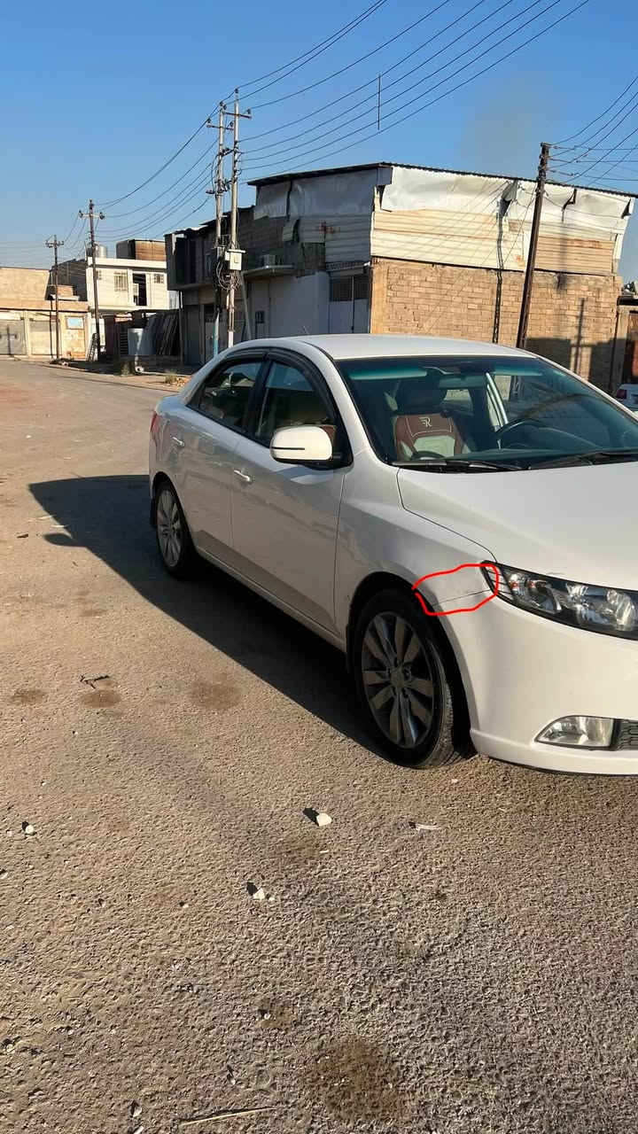سيراتوا 2013 كير مكينة شرط تبريد ثلج ماشية 160 بيها بارد بداية الجاملغ اليمين وجوا باب السايق بل دوسة شوية صبغ ماشرين بل صور ثنينهم. الباقي كلوا شرط خمسة ويل كب حساسات خلفي شفتات وتحكمات ستيرن مرايات شفط مكينة 1600 سنوية نهاية 2027 السيارة جاهزة السعر 115 وبيها مجال مكانها موصل ايسر 
للاستفسار ***********
