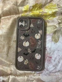 آيفون ١١ برو • نضيف • قفل
