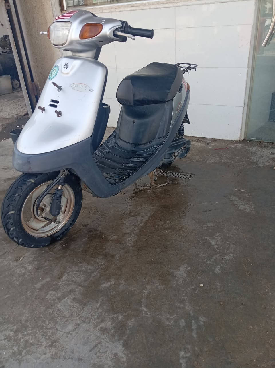 السلام عليكم دراجه بطه 2003 للبيع ما مفتوحه كفاله عامه.السعر ٦٥٠وبيها مجال المكان كربلاء شارع السيده زينب الشراي يتصل على هذا الرقم ***********
