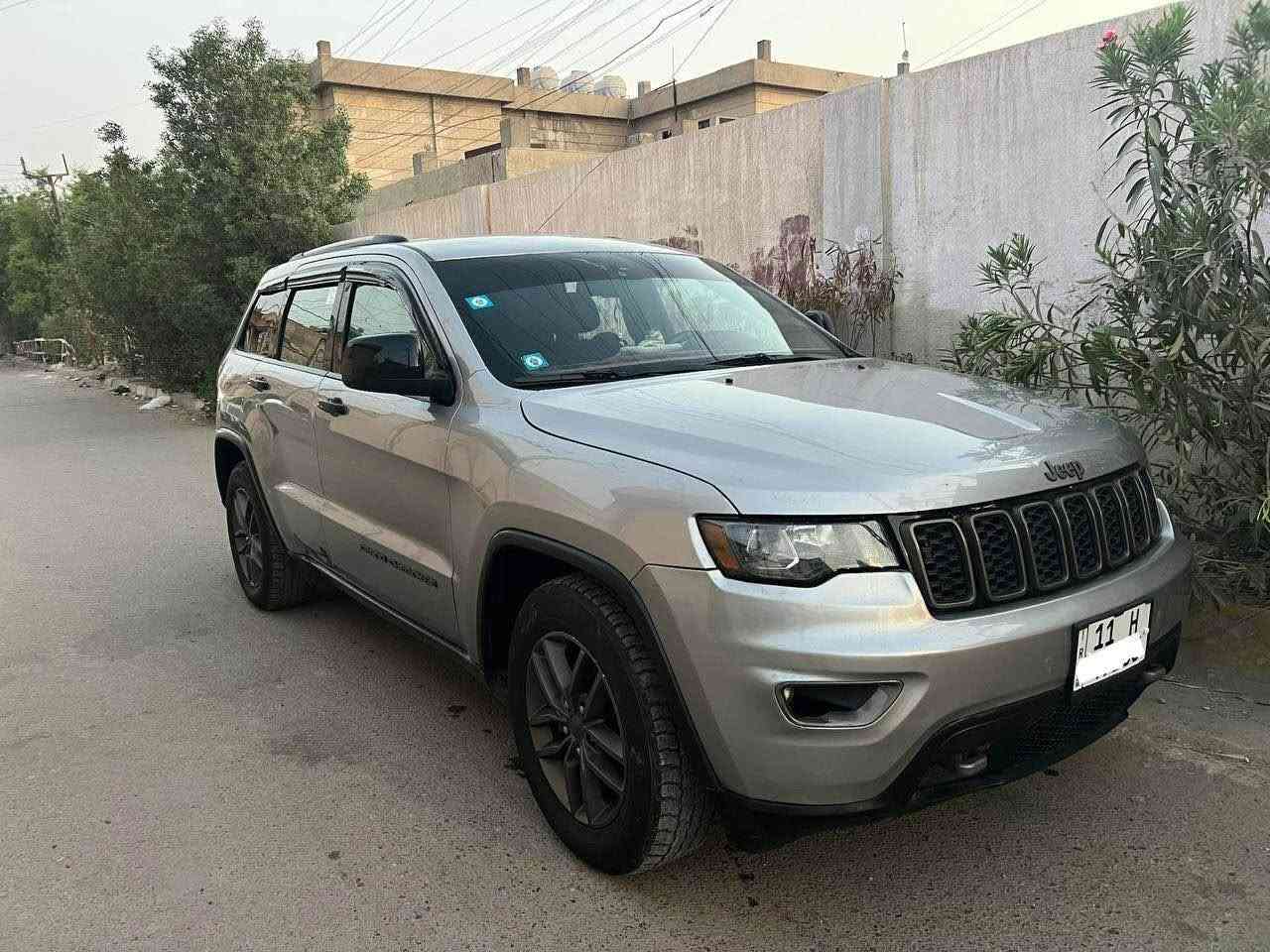 السلام عليكم ..
جيب البيع أو مراوس2016 
بيهة صبغ قطع ابيع صبغ عام بدون حادث
بدون يرباك 
فول مواصفات عدة الفتحة 
بصمة... كشنات جلد
كشنات كهرباء
شاشة 
شفتات ستيرن 
فول السيارة وخير من الله 
تخم تأير بل جيس 
تبريد ما تبريد ثلج 🥶
بيع او مراوس حسب القناعة
السعر .. 160 وبيهة مجال الشراي
العنوان بغداد الكرخ  
رقم بغداد بسمي 
الهاتف*********** الرمادي, الأنبار
