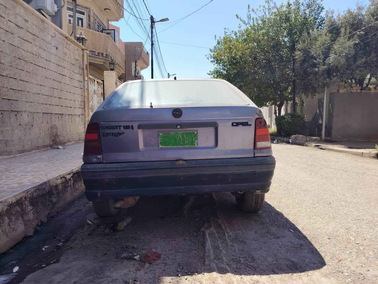 كاديت لبيع موديل 92 سنوية خضرة رقم اخضر الكير اوتوماتيك جديد المحرك صرف التفاصيل على الرقم ***********
