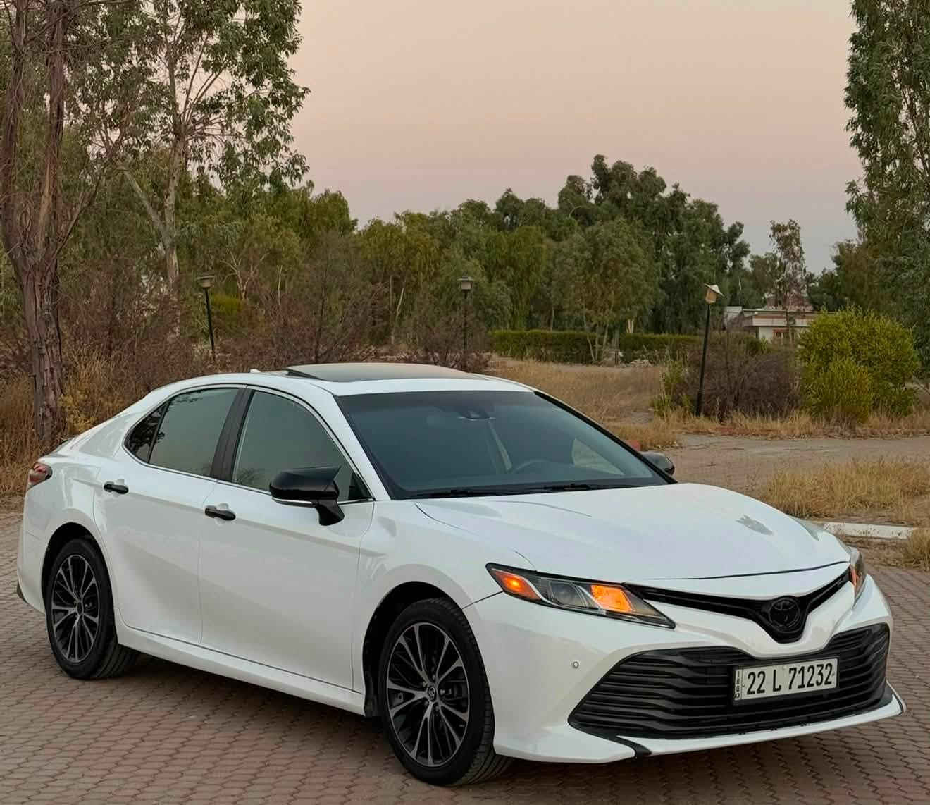 تويوتا كامري  LEمحسن 2019
🔴السعر 173 وبيها مجال وماكو هيج سعر بالسوك
مواصفات 
بصمة 
سلايد
رادار امامي
رادار جانبي 
‏‎كاميرا
ناظور ليلي 
تحكمات ستيرن و تحديد سرعه
تحديد مسار 
داخل احمر 
مقاعد كهربائي
‏‎لايتات زينون و ليد
صدر جديد 
تايراتها جديدة
وباقي المواصفات المعروفة بالسيارة  
ضرر بونيد و جاملغ  
السيارة شرط التحويل نفس اليوم 
السيارة ترايها زيرو دينار متصرف عليه 
 وسنويه جديدة 
ماشية ٧٥ الف   
مكان السيارة اربيل 
رقم التليفون 
***********
