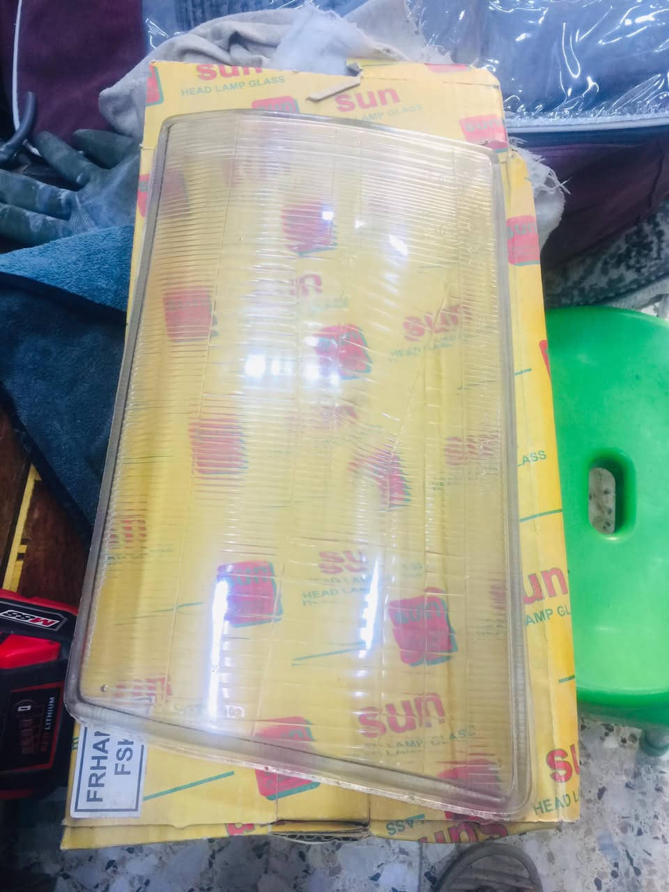 جام لايت راس الثور تكم.   السعر 35.  نجف شارع حي الشرطه. ***********.   يتوفر توصيل لجميع محافظات العراق.
