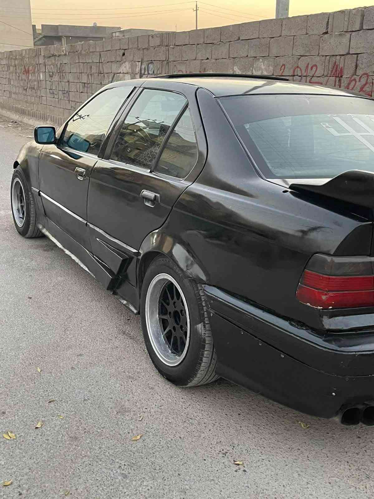 سلام عليكم بي إم E36 للبيع فقط مكينه ٦  خير من الله كير fz عادي بيه داش كام سياره مصبوغه جامله امامي صبغه طافي بس بجمه مو زين صدر 50 ٪؜ سنويه اقل شهر من سقطت تحويل مباشر صاحبه بريد تحويل مكان سياره بغداد البياع ***********
