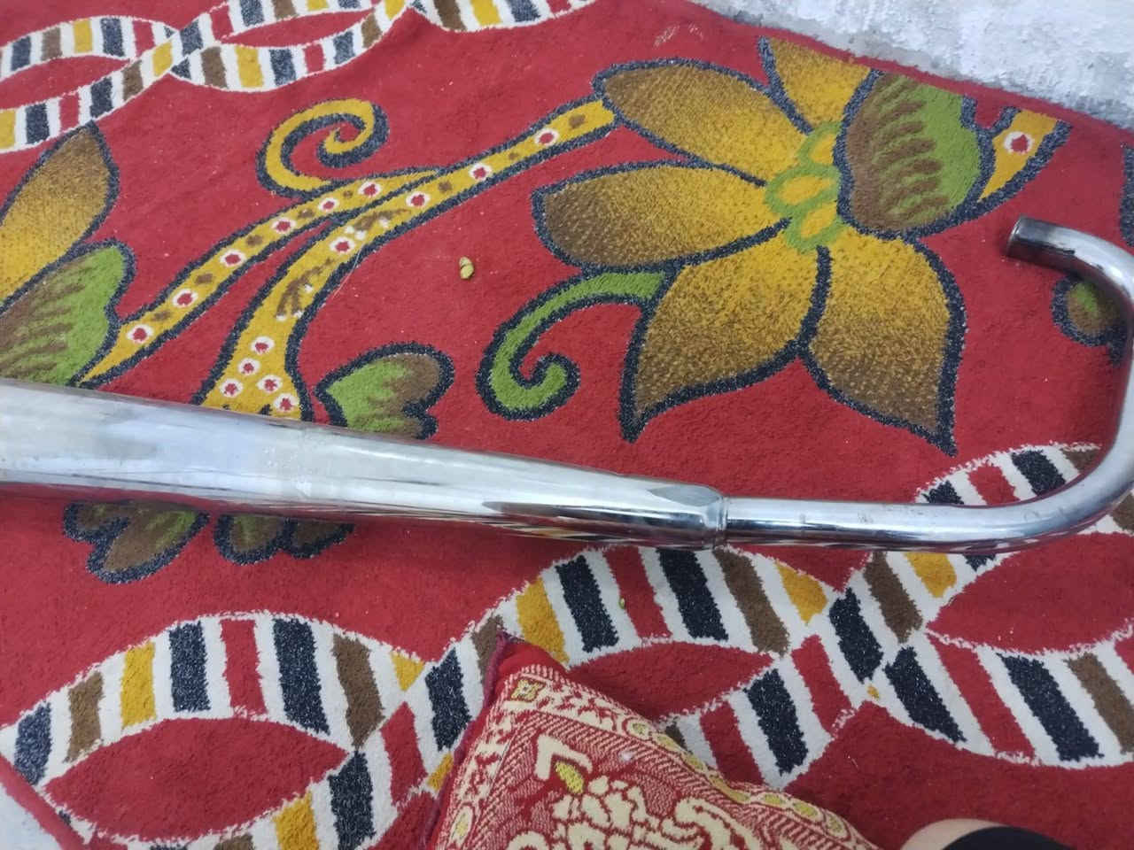 سلام عليكم صالنصه لبيع جديده سعر 15بيه مجال شراي ينصتل عله هذا رقم ***********
