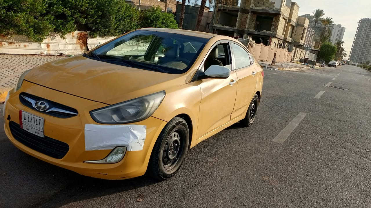 السلام عليكم .
هيونداي اكسنت امريكي مضلع 14 تكسي .
مكينة 1600 GDI وكير AT مكفولات .
تبريد ثلج ❄️❄️ .
حادثها موضح بالسونار .
تحكمات ستيرن .
الداخل نظيف و السيارة حلوة و عملية .
نظام ECO .
نظام مانع انزلاق .
للاستفسار اكثر *********** بي واتساب , السعر  75 و بيها مجال
