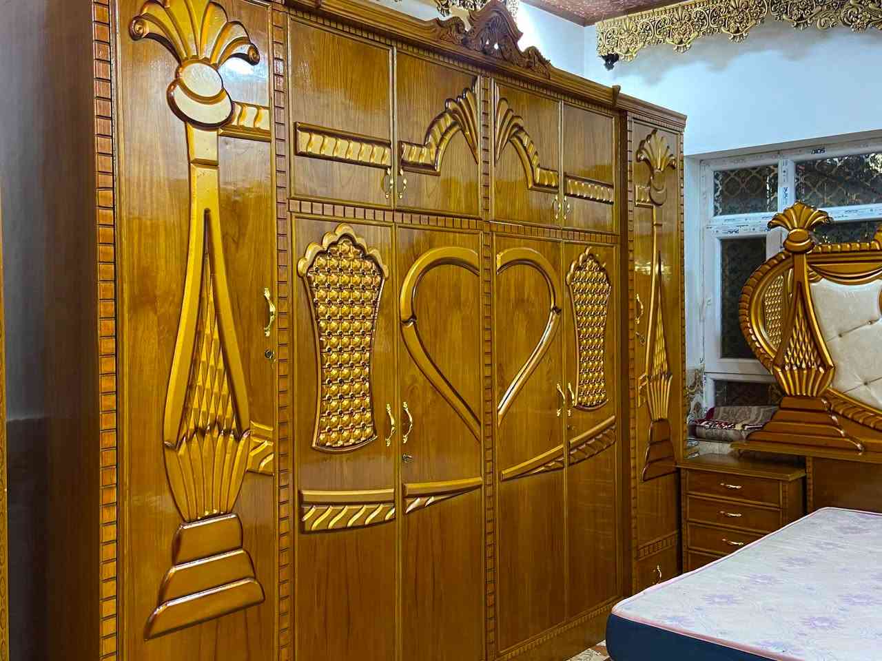 يوجد غرفه نوم صاج عراقي شرط حطاطه الوجه ٥ملم نضافه فول خشب كبس السعر مليون و١٥٠ للاستفسار الاتصال على الرقم ***********
