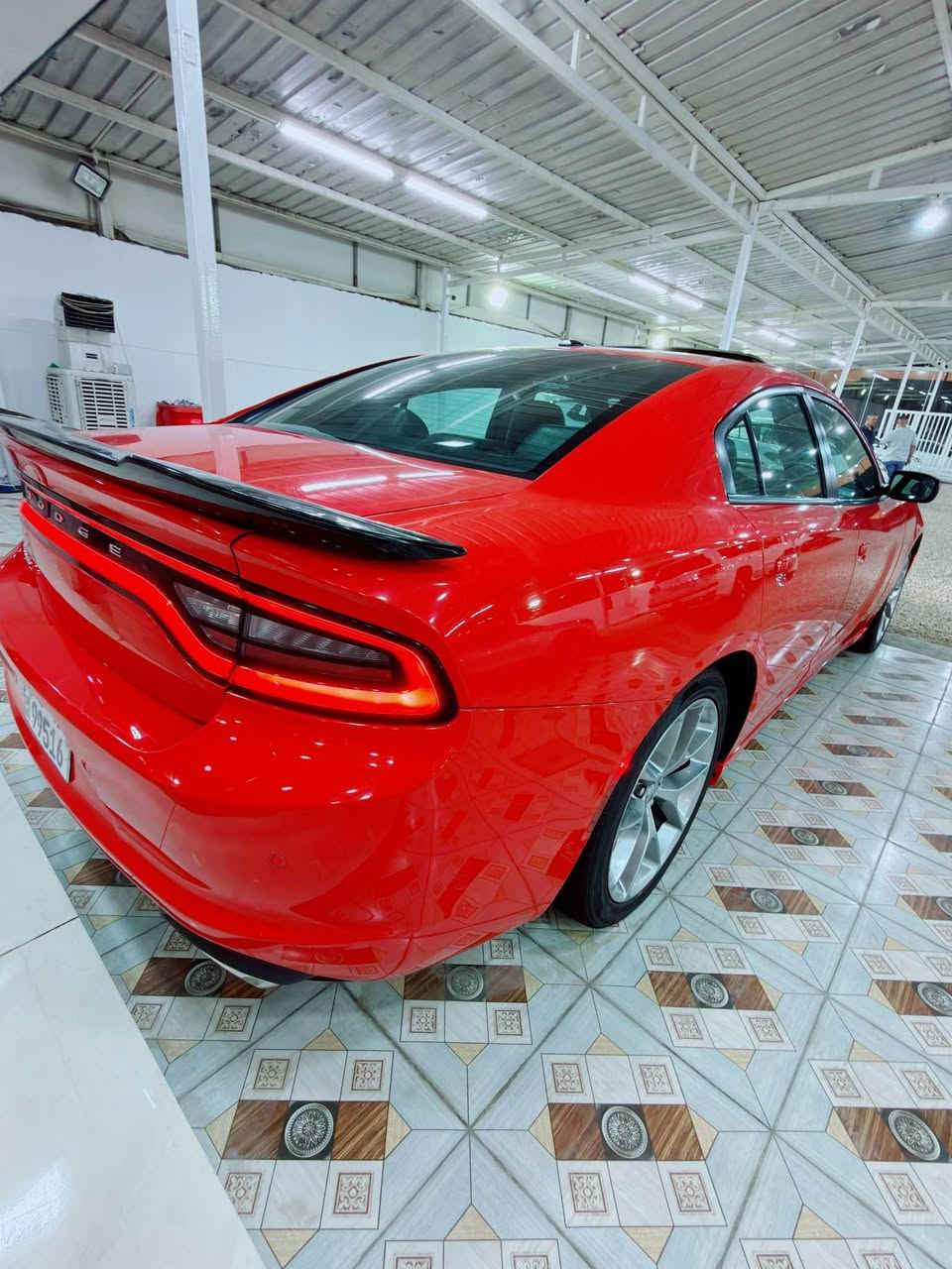 للبيع 
دوج جارجر SXT بلص   :: تو ويل 

السعر. 225 وبيها مجال 

الموديل : 2022 ..
ماشية  : 59 m : 

المحرك : 3600 :  6  سلندر 
 
المواصفات :                              
** تشغيل عن بعد 
* لايت LED . 
* فتحت سقف (سلايد) . 
* كاميرا خلفية . 
* امكانية التحكم بوضعيات المقود كهربائيا . 
* حساسات خلفية . 
* ويل قياس 20 أنج 
* سستم صوت  . 
* مقاعد جلد حضن . 
* ذاكرة لحفظ وضعيات الجلوس (ميموري) . 
* المقاعد الأمامية تبريد وتدفئة . 
* المقاعد الخلفية تدفئة . 
* نظام خرائط GPS . 
* شاشة كبيرة 
* تدفئة ستيرن . 
* كير S
* جناح خلفي . 
* بلوتوث تلفون . 
* محدد سرعة ..
لون احمر 🍎

.
رقم بغداد الجديد 
الضرر : باب السائق والوراها بدون دواخل وبنيد محدث gt 
بدون ايرباك صور الحادث بالمنشور 

للاستفسار الاتصال على هذا الرقم & *********** ثائر الخفاجي حلة, بابل
