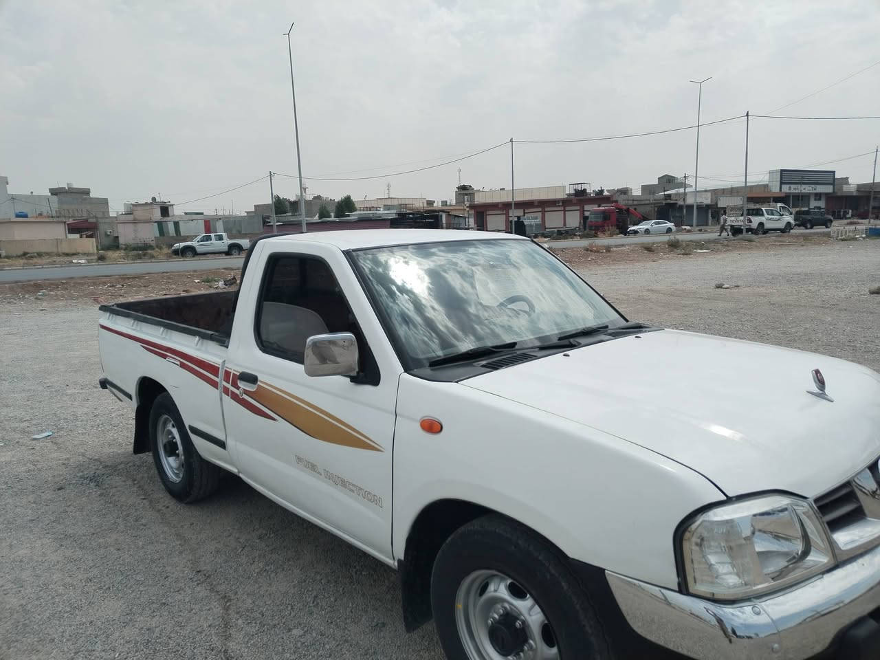 نیسان 2008 رقم دهوك رقم سنوی نوێیە تحویل شرت 410هەزار غەرامەی لەسەرە گێڕ مکینە اکسل بێ حەیب سەفحەکی سبغە جەمپەکی پێشی هەیە سقف شرت بڕانەوە شرت  شاسی پیچە گرتیە سعری 69 ورقە مجال شوێن ڕوڤیا .ت***********
