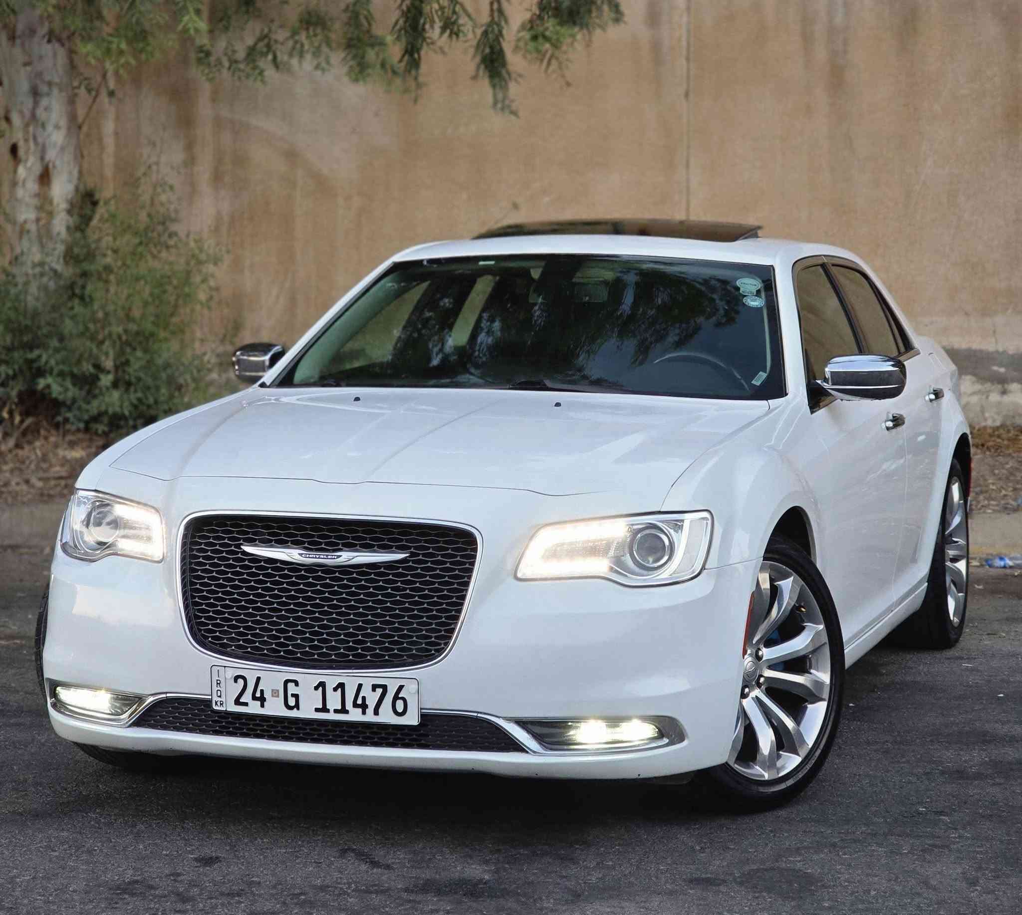 السلام عليكم الاخوان ..
كرايسلر 300c 2019 ..
وارد كندي ماشية 71 مايل ..
مواصفاتها معروفة كشنات خزن بانوراما 
تشغيل عن بعد كشنات جلد شاشة كبير 
كير محرك بشرط مامفتوح ..
سيارة كلش حلوة و نضيفة و جاهزة من كلشي 
فقط جاملغ خلفي و قبق صندوق كلير ..
مكان سيارة اربيل ..
***********
