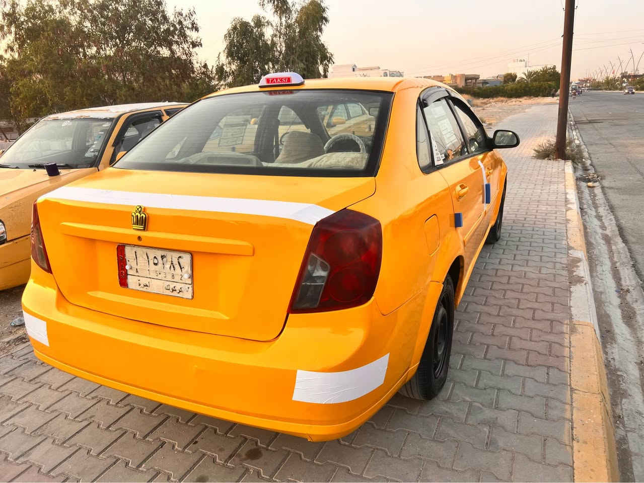 موديل 2004 
وكاله تحويل
تبريد ثلج
تتفها
تيرات جديد
سياره حلوه مابيها مصرف
مشروع وطني لحد 28
السعر 39 السياره بكركوك بتسعين
*********** بس اتصال كركوك, العراق
