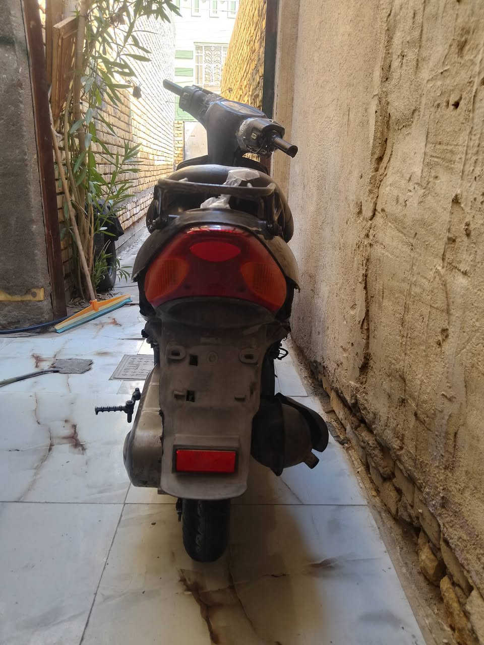 دراجه بيجي للبيع ناصريه مركز تخبل تواير جدد قايش جديد كلاجات جدد تورباين جديد شلعه ومشي حلوه عوزه بس ترايش وباتري مابيه دراجه خير من الله ترايك وين ماجان 250 وبيه مجال مفتوحه رايمر اصلي كهرباء شغاله ***********
