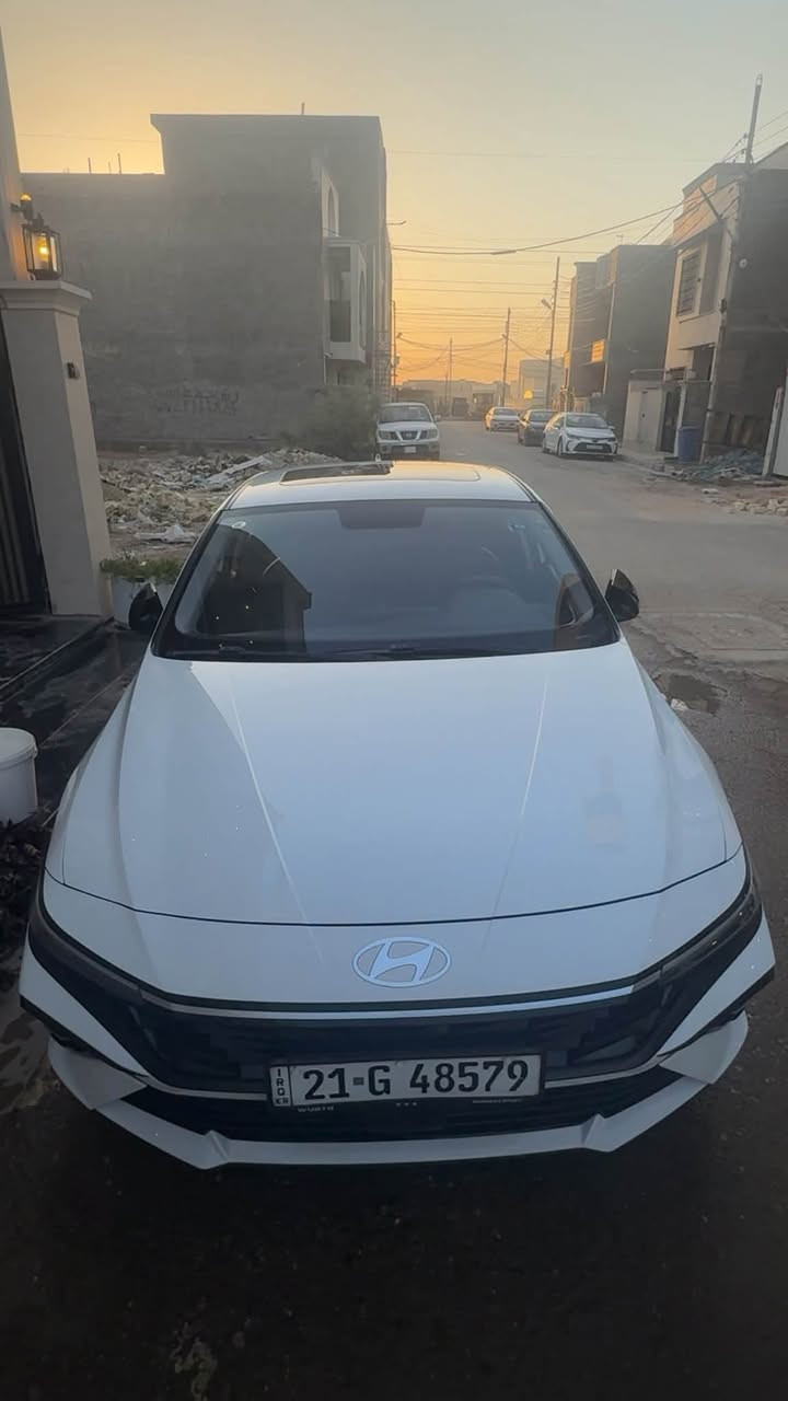 سلام عليكم 
النترا موديل2025وارد خليجي تجميع الصين 
محرك1500
سياره فول مواصفات
فتحه سقف سلايد
شاشة تدعم الكاربلي
بصمه 
كشنات جلد 
عداد دجتل 
قطعتين تبريد 
منافذ شحن تايبسي ويوسبي 
مري شفط
ترحيب عند الاقتراب 
بصمه ابواب 
لد امامي 
اشاير بالمري 
 فول كت باتمان 
مكان بغداد الدورة 
***********
السعر 142وبيه مجال بسيط
