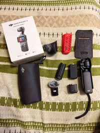 Dji osmo pocket 3 combo استخدام مره وحدة نظيفة جداً مع ملحقات كامله وا...