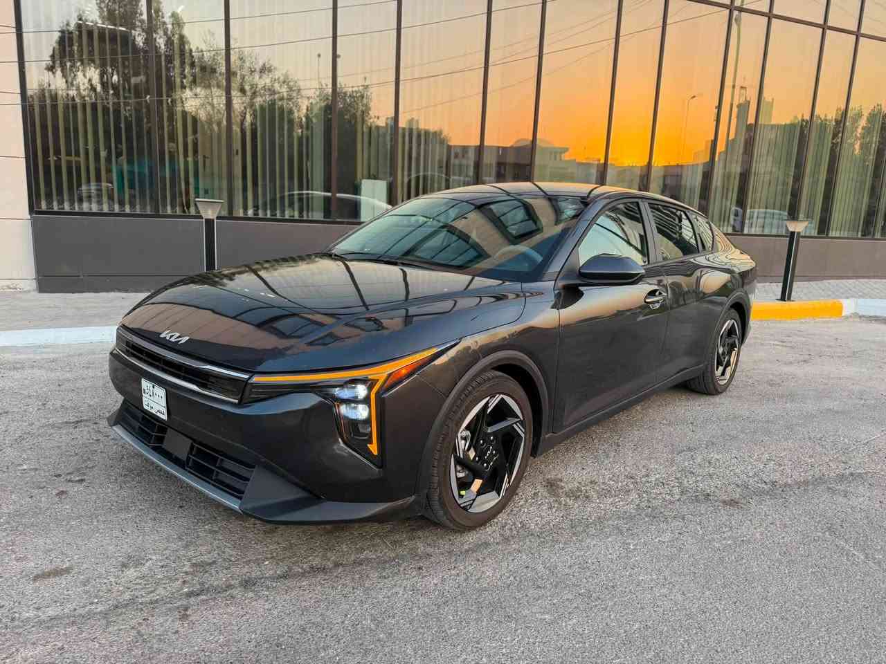 سلام عليكم 

‏2025 KIA K4, EX فقط بيع بدون مراوس بدون رقم السياره 
لون رمادي 
وارد امريكي الحادث رصعة بحافة البنيد والجاملغ الامي الايسر فقط مصلحة بارد بدون دواخل  صور الحادث من ضمن المنشور الاجزاء كله مفتوحة واجتي بسياره وجمعت 

موصفاته 
كامرة شاشة متصل كامل ردار 360 درجة
سايد بريك بصمة بك لايت لد كامل داخل رصاصي بصمة انارة ترحيب ويل الحجم الكبير الرياضي مانع انزلاق تحديد المسار درايف مود تحكمات كامله سياره ماشيه 4000 ميل بعده جديده دخول جديد رقم منفيست باسمي تترقم جميع المحافظات عدا اقليم كردستان 
صور الحادث ضمن المنشور 
للتفاصيل اكثر ***********

