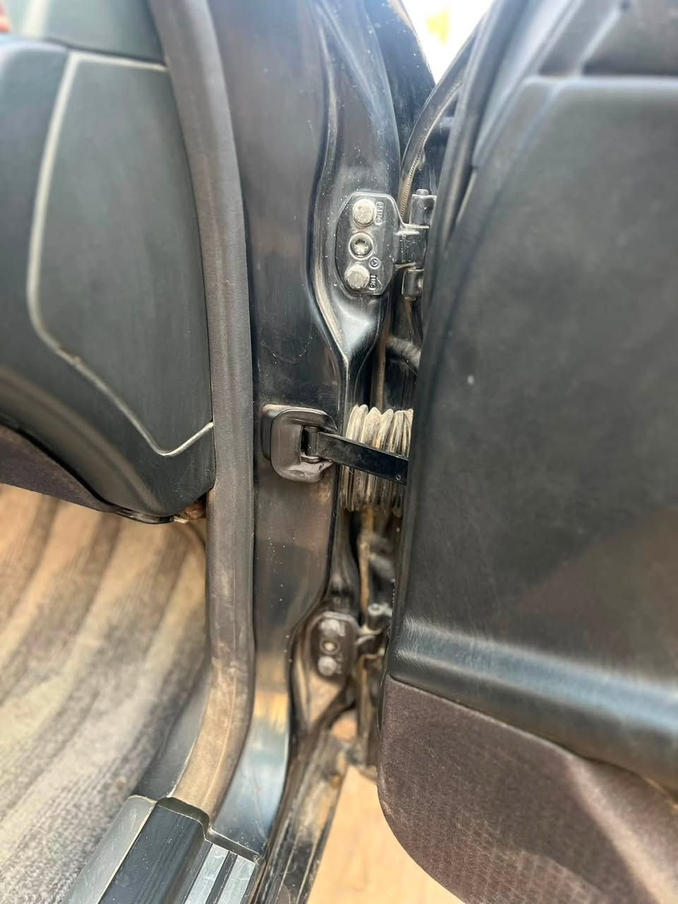 لون نيلي
سنوية منافذه هزه جديدة
محور vvt
تبريد ثلج
كير مكينه كفالة
باتري وداينمو جديد
كهربائيات كلها شغالة ما بيها اي نقص
فتحه سقف
بدون حادث
صبغ فقط باب خلفي بسبب جراد
منظومة زينول ثلجي
مكاني بغداد غزالية
السعر 75 
*********** /واتساب
